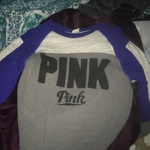 PINK VS crewneck